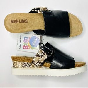 ON SALE Woman’s Muk Luks Wedges Snakeskin Trim NEW